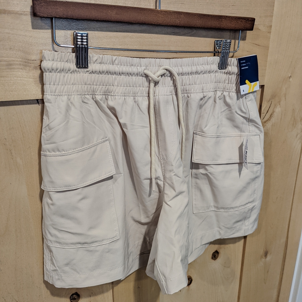 Old Navy Women's Beige White Summer Shorts High Waist High Rise Stretchtech